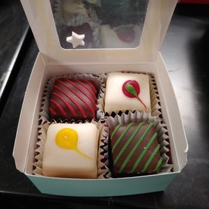Valentine cakes